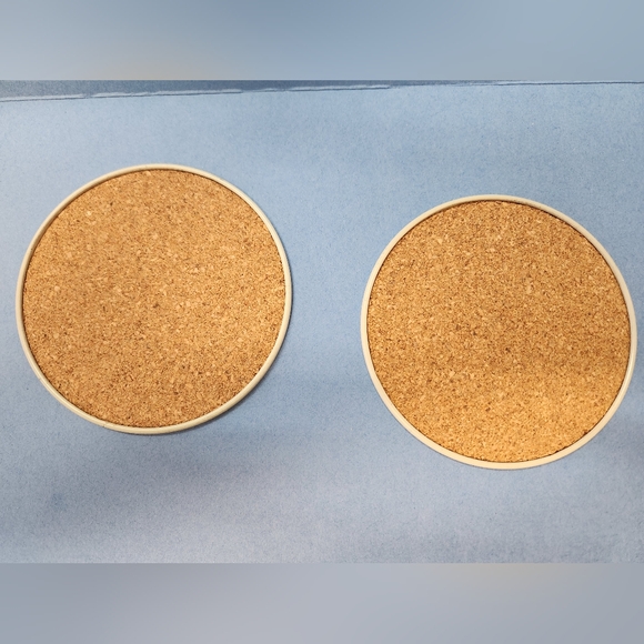 Grant's Whiskey 6 Scottish Castle Coasters in Tin - Vintage, Pre-owned - Picture 10 of 10